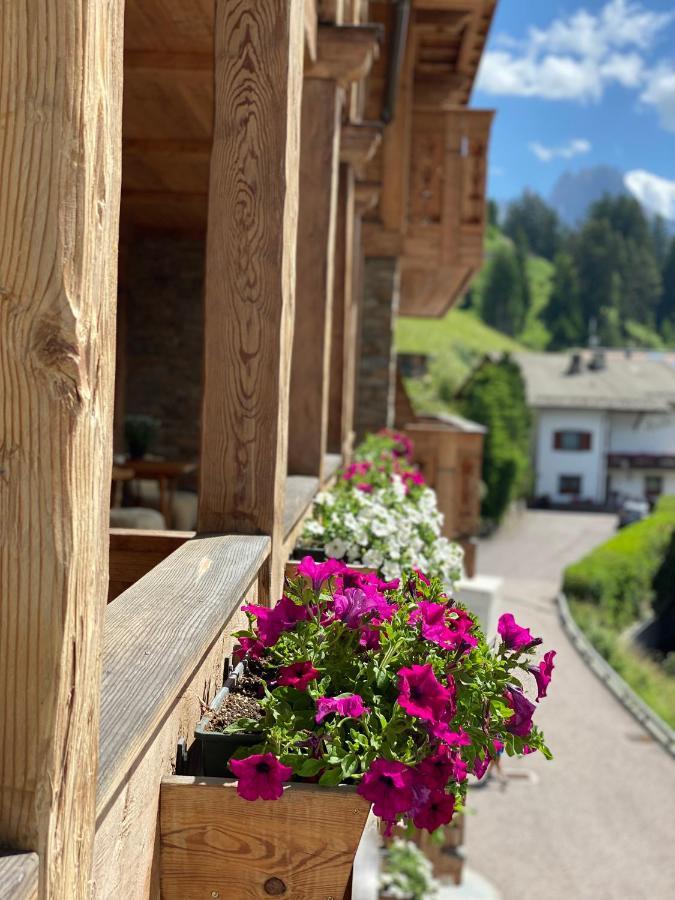 Dorfhotel Beludei Santa Cristina Val Gardena Kültér fotó