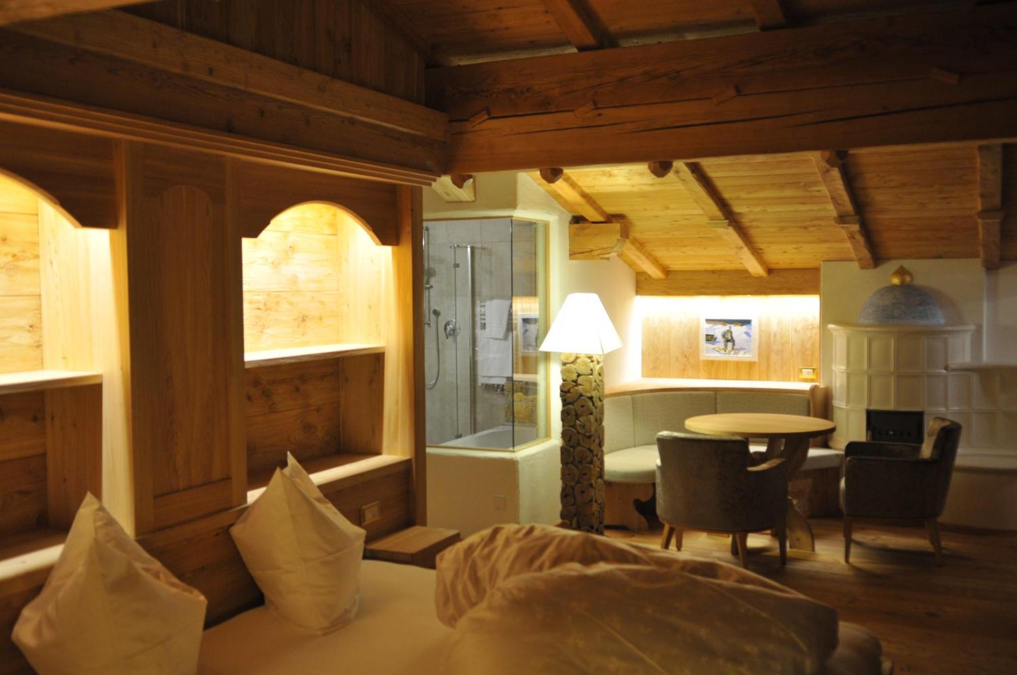 Dorfhotel Beludei Santa Cristina Val Gardena Szoba fotó